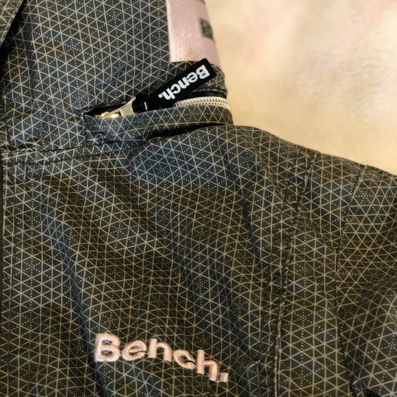 BENCH Grey and Pink Windbreaker - Picture 4 of 7